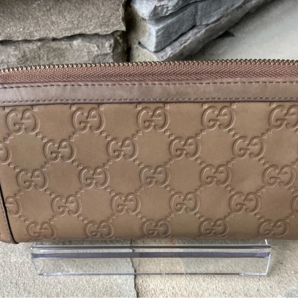 Gucci GG Brown Leather Zip Around Wallet - Picture 2 of 6
